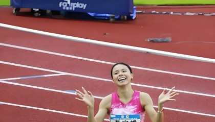 专访｜首秀13秒08！当400米栏女王跨进100米栏