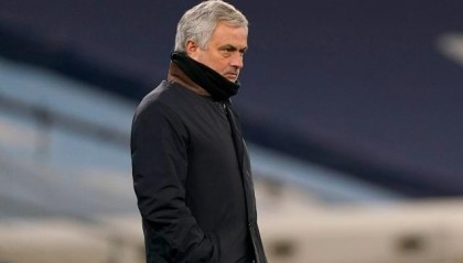 爱游戏下载-穆帅：摩登点球让热刺陷入困境 脚趾甲碰下也会判